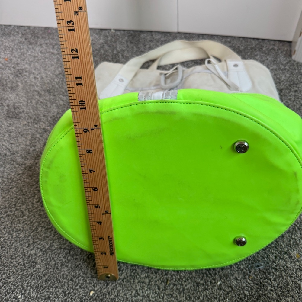 Lululemon Rally Backpack White Neon Green Drawstring Bucket Bag Athletic Gym - Picture 14 of 16